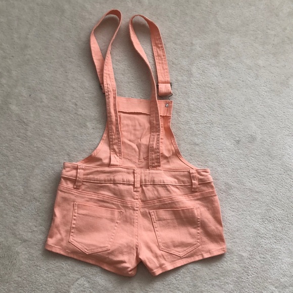 Bluenotes Peach Low Rise Overall Shorts - Picture 2 of 3